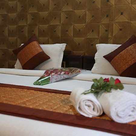 Hotel Avalon New Delhi Luaran gambar