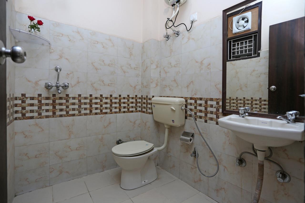 Hotel Avalon New Delhi Luaran gambar