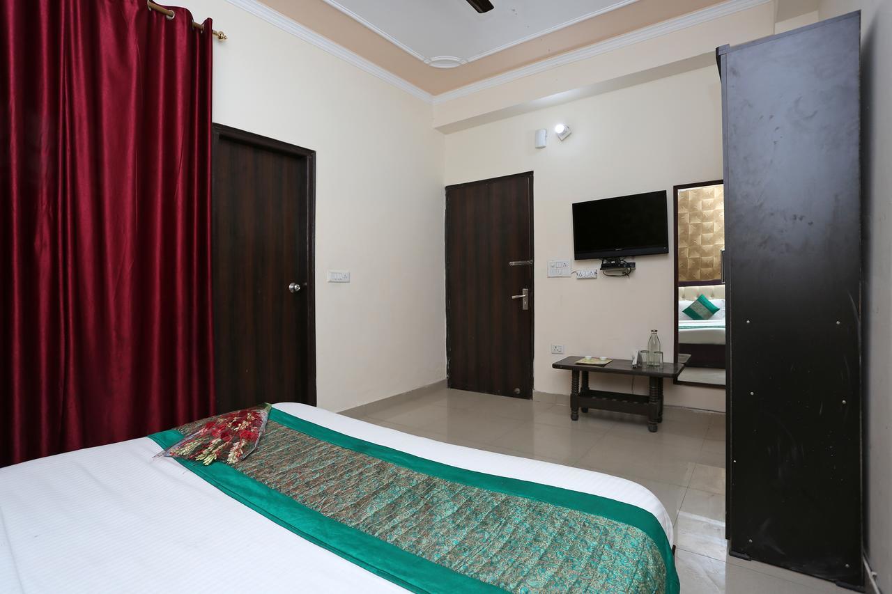 Hotel Avalon New Delhi Luaran gambar